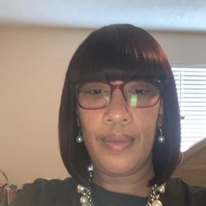 Meet your Posher, April